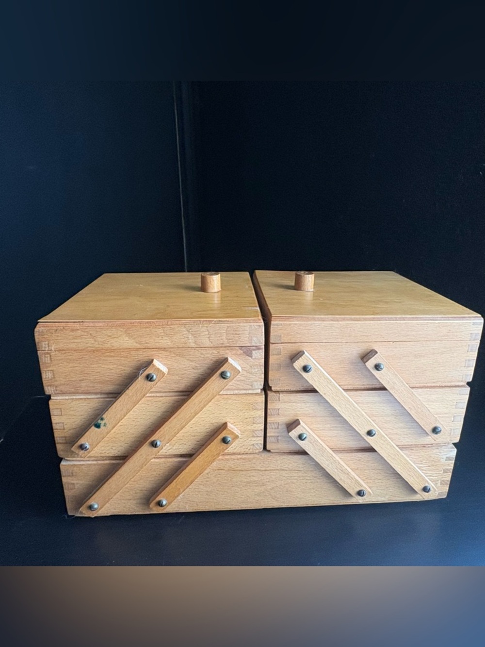 Vintage Multi compartment sewing box jewelry box - Picture 3 of 16